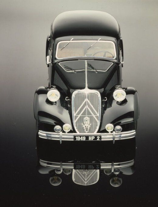 Citroen 15 SIX Traction Avant in 1/8