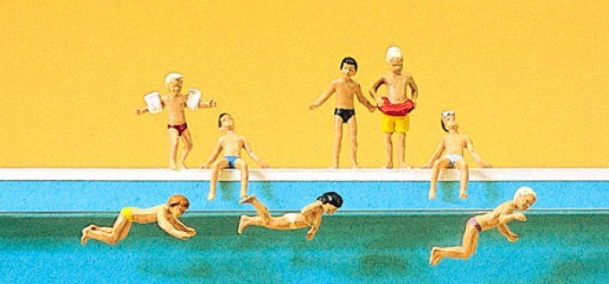 enfants dans la piscine