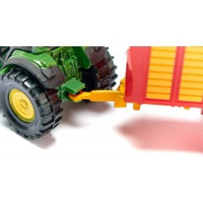 TRACTEUR JOHN DEERE REMORQUE D'ENSILAGE AU 1/64EME