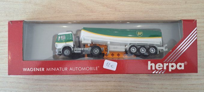 HERPA MERCEDES CITERNE BP VERTE ET BLANCHE