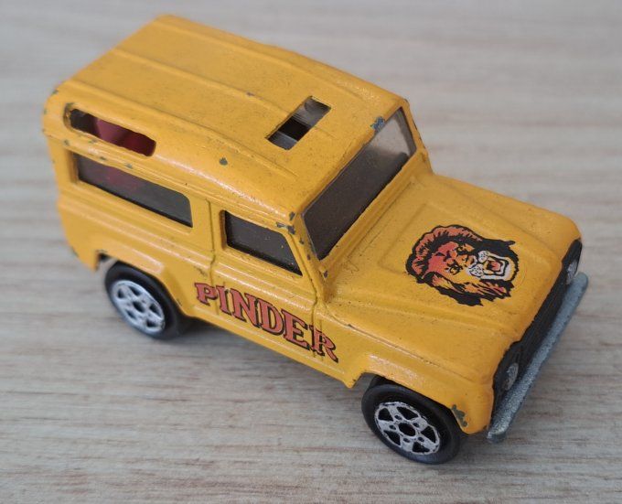 MAJORETTE LAND ROVER PINDER N255