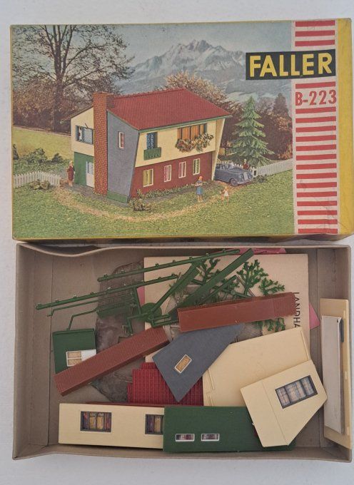 MAISON DE CAMPAGNE FALLER B-223