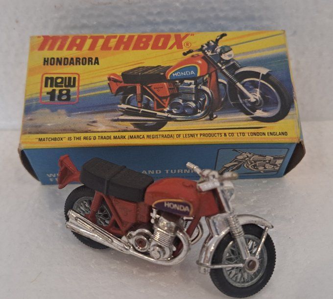 HONDARORA N°18
