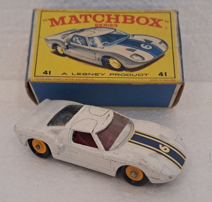 FORD.G.T. RACER SERIES N°41
