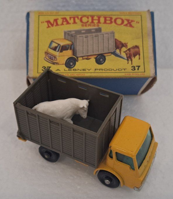 CATTLE TRUCK SERIES N°37