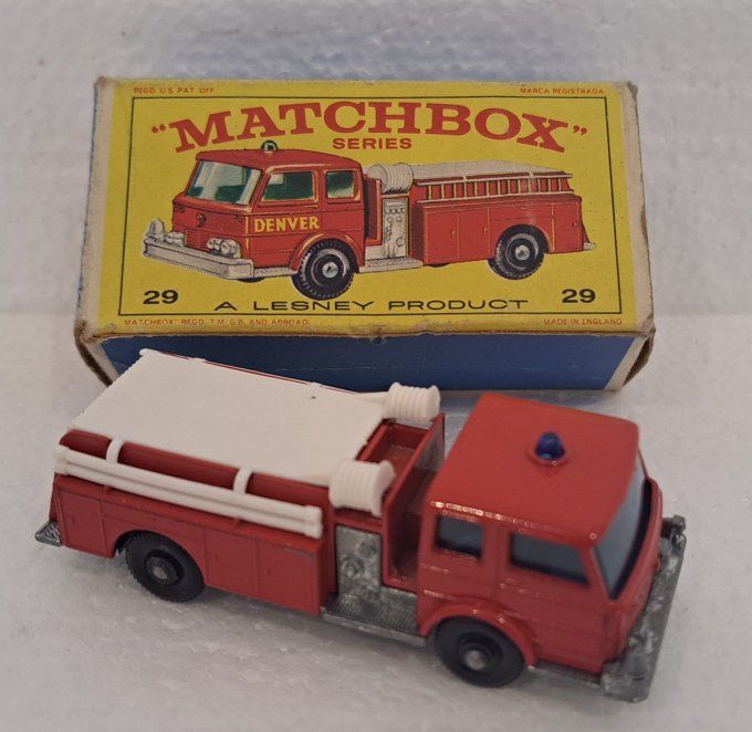 FIRE PUMPER TRUCK SERIES N°29