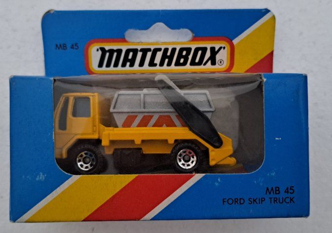 FORD SKIP TRUCK MB45