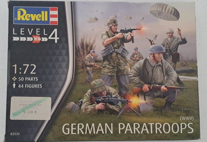 WWII GERMAN PARATROOPS 1/72