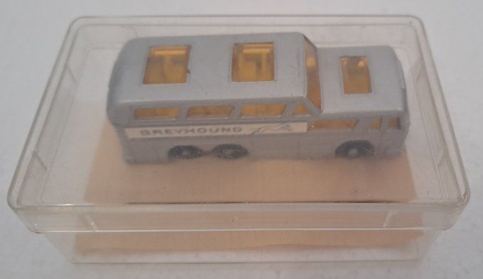 GREYHOUND BUS N°66