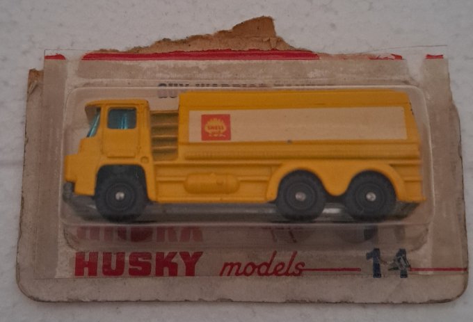 GUY WARRIOR TANKER N°14