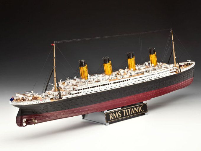 Geschenkset "100 Jahre Titanic in 1:400