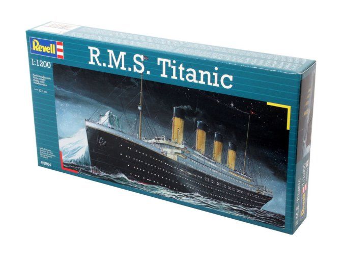 R.M.S. Titanic in 1:1200