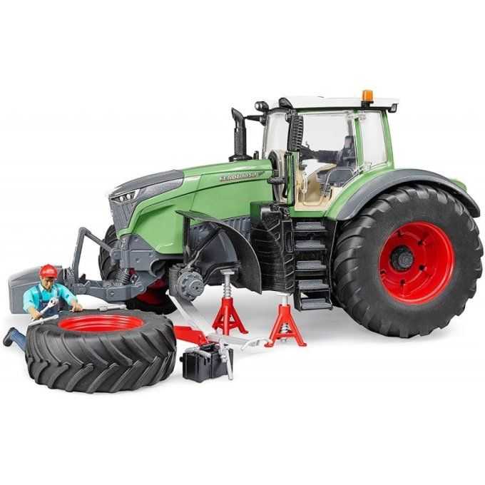 TRACTEUR FENDT 1050 VARIO AVEC MECANICIEN ET ACCESSOIRES