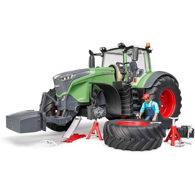 TRACTEUR FENDT 1050 VARIO AVEC MECANICIEN ET ACCESSOIRES