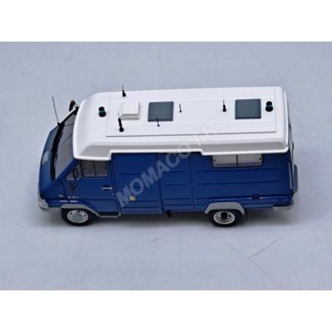 RENAULT B110 PC DE TRANSMISSION GENDARMERIE  1/43 Edition limitée à 250 pièces.