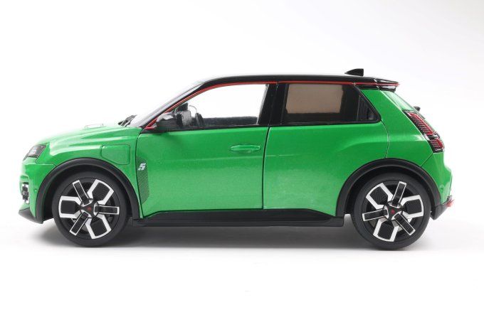 RENAULT 5 E-TECH VERT POP 2024