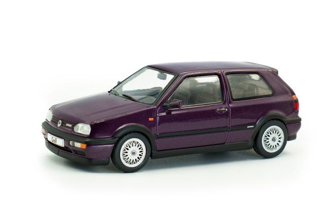 Volkswagen Golf MKIII VR6 – Dusty Mauve Pearl – 1994